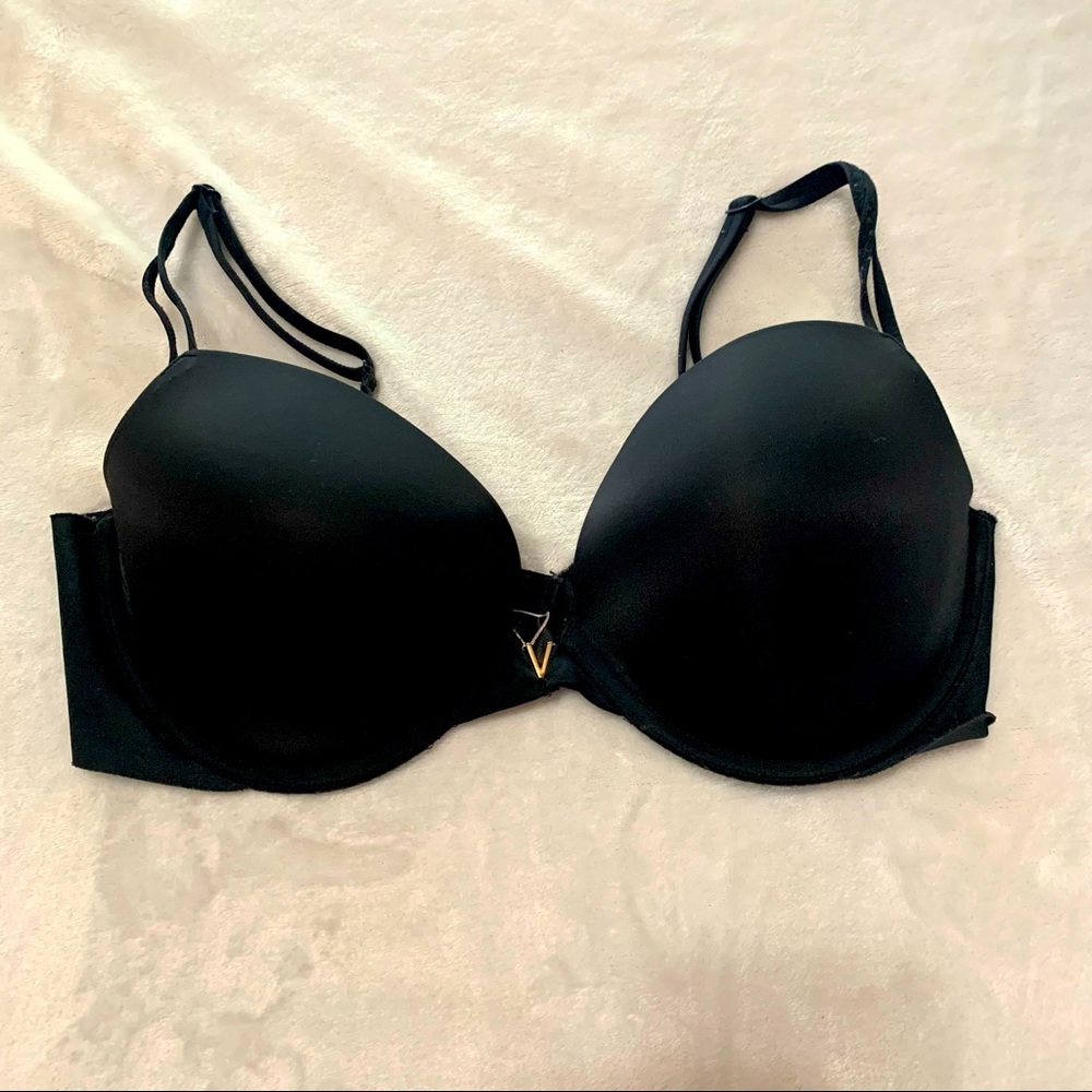 Victoria’s Secret Bra!🖤